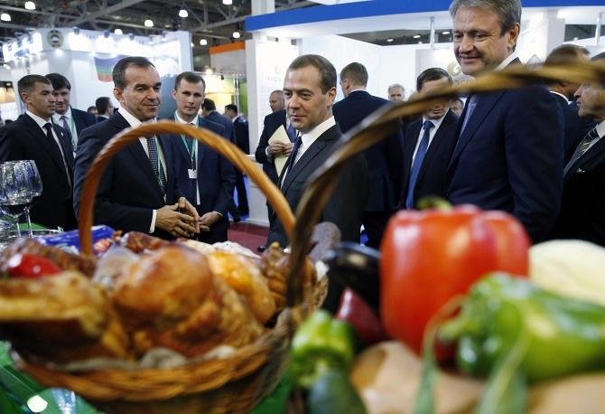 Дмитрий Медведев обсудит с Олегом Валенчуком проблемы российских садоводов