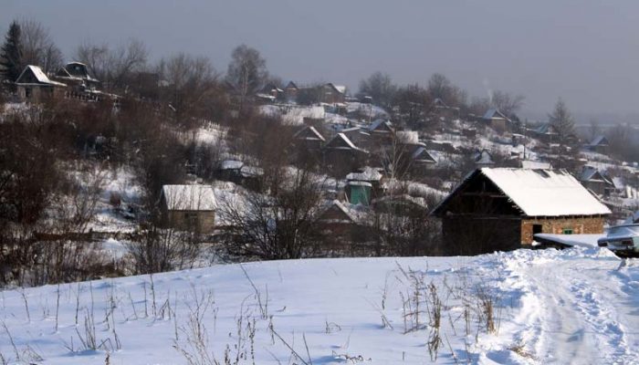 Садоводы должны в своем домике иметь огнетушители, а зимой еще и дороги чистить