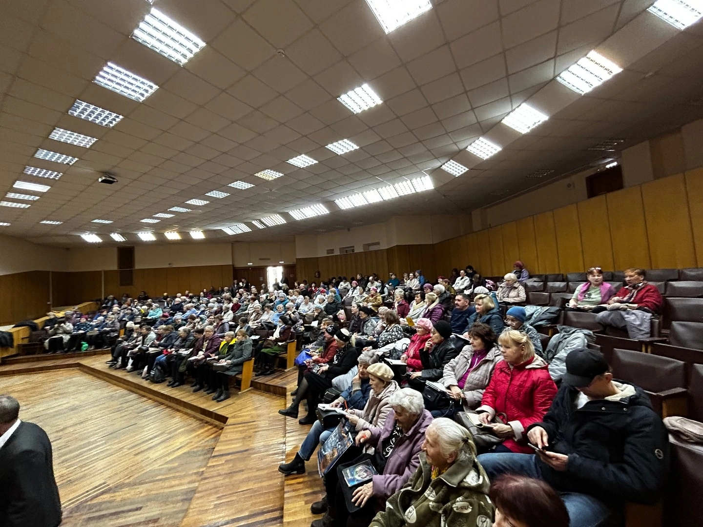 В ШКОЛЕ САДОВОДОВ СЕЗОН ВЫПУСКНЫХ